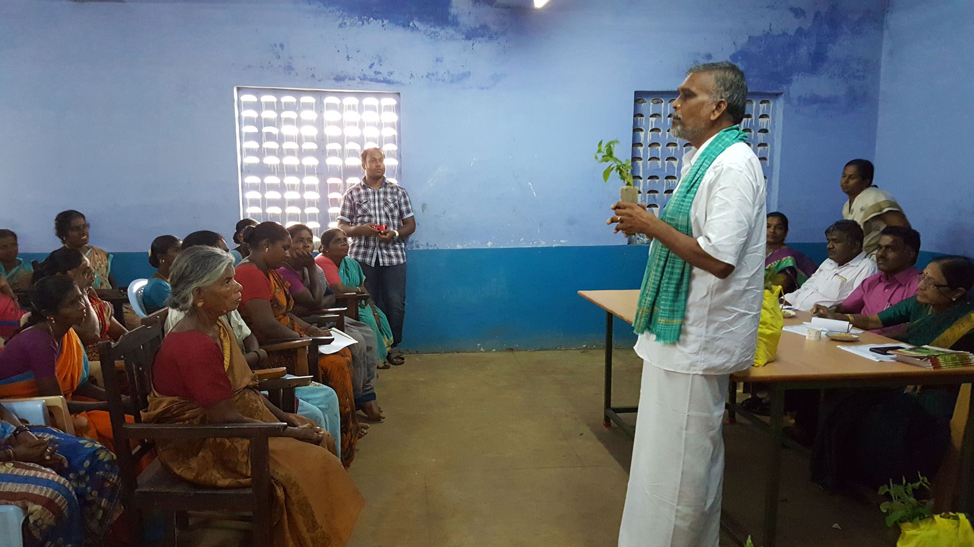 Learning session with the community