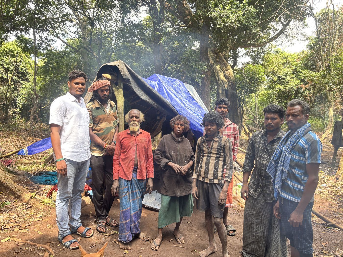 Paliyar community members